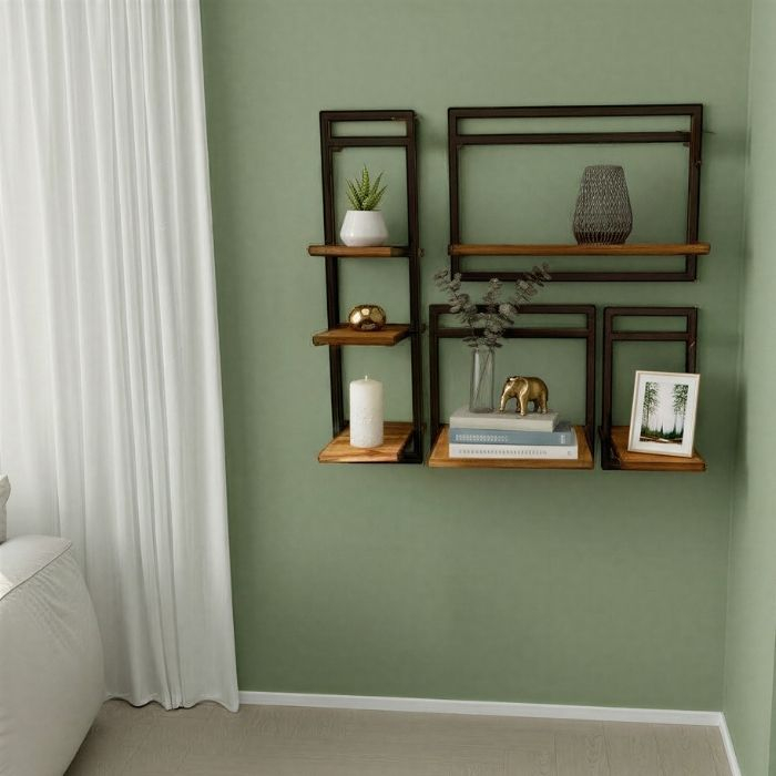 sfeerafbeelding van vier wandplanken aan de muur. 